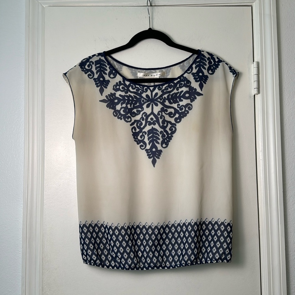 Max Studio Ivory and Navy Argyle Business Casual Blouse Size Small